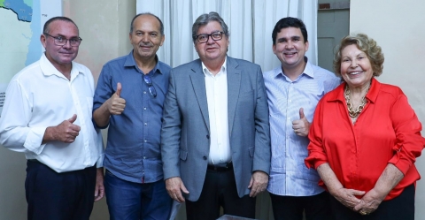 A ex-deputada Francisca Motta articulou apoio