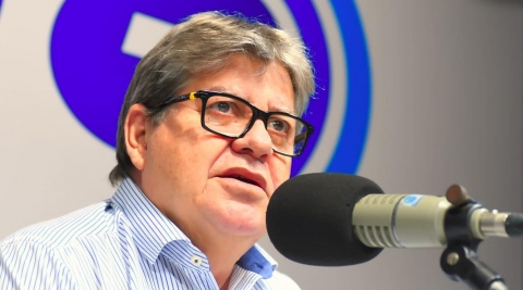Governador celebra acordo para viabilizar recursos e obras 
