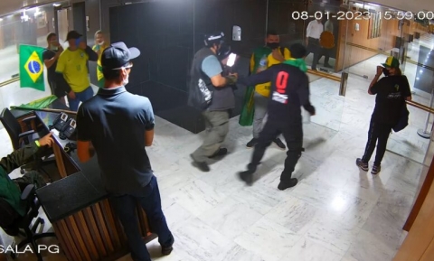 CPMI quer saber se os ato foram encenados