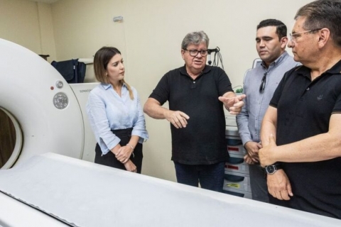 Galdino reconheceu o esfor�o do governador pela sa�de dos paraibanos