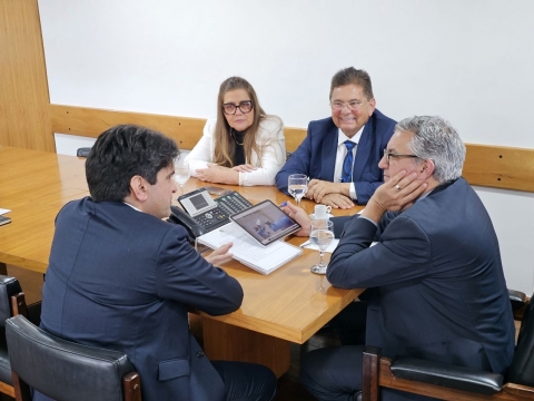 Murilo, Adriano e Eliane Galdino estiveram com o ministro