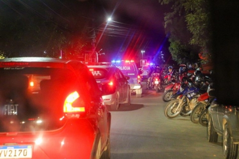 Ao contr�rio daqui, o MP, pol�cia e Prefeitura, agiram com rigor