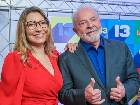 O MOMENTOPB n�o concorda com as agress�es ao presidente e esposa