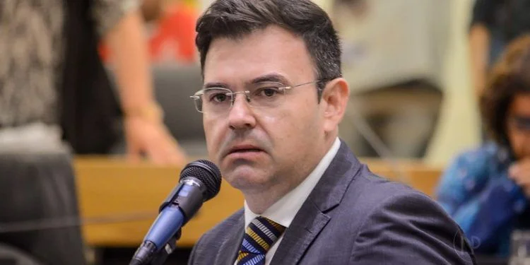 Paulino ser� o candidato do governador em Guarabira