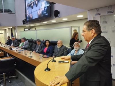 Presidente da ALPB, Galdino apresentou o Plano de Ades�o