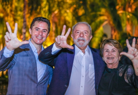 O Velhado e o Ladr�o (V e L)