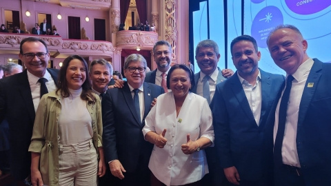 Jo�o Azevedo comemora conquista para a Para�ba