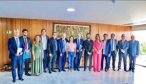 Robrio e outros prefeitos se reuniram em Braslia