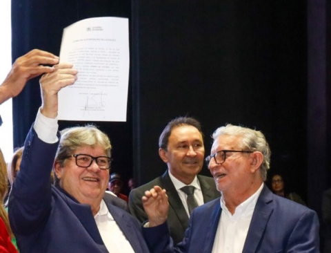 O governador anunciou investimento de R$ 500 milh�es