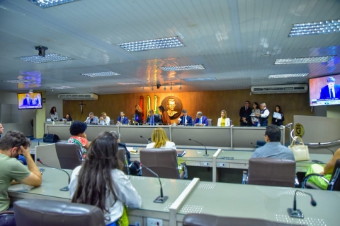 O Poder Legislativo promoveu reunio em Campina Grande