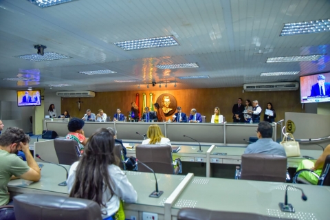 O Poder Legislativo promoveu reuni�o em Campina Grande