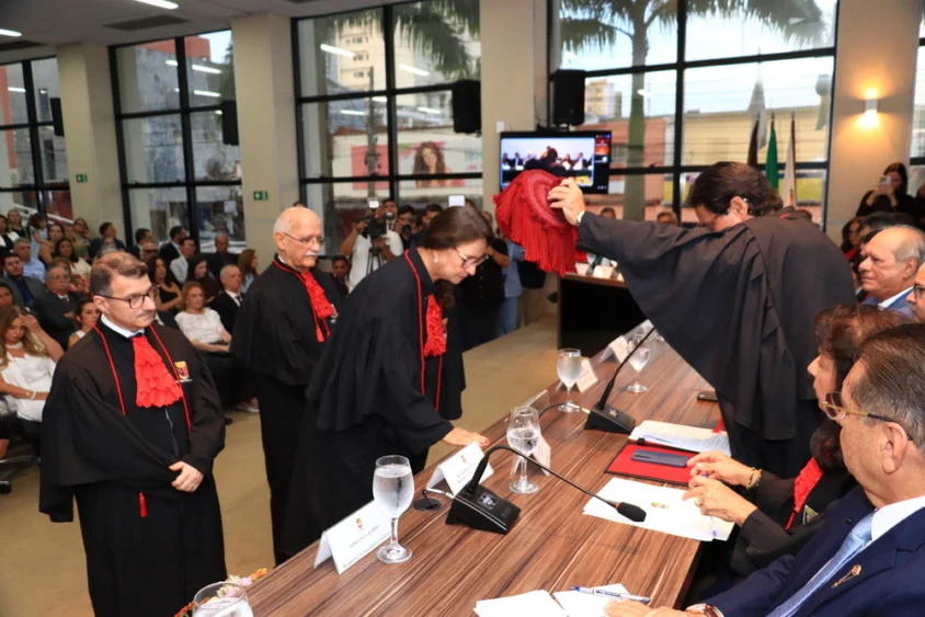 Salete recebeu homenagem dos membros do Colegiado