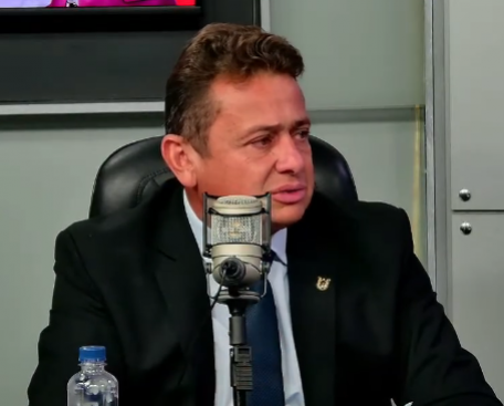 Walber: obriga��o com as pautas de direita