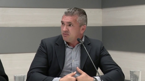Julian: contra o povo e traidor de Bolsonaro