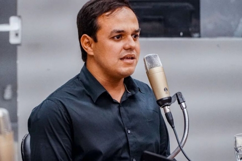 Matheus est� em Bras�lia tentando liberar emendas