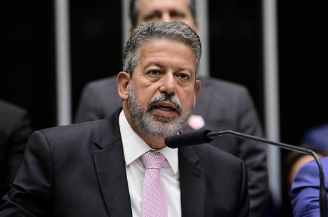 Lira tomou coragem e retaliou decis�o de Dino