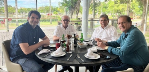 A reuni�o com Herv�zio e Adriano teve a presen�a de L�o e C�cero