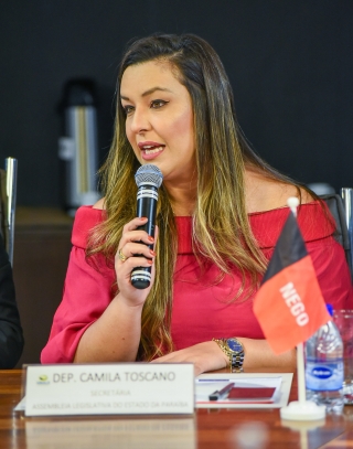 Deputada Camila Toscano assume Secretaria da Unale