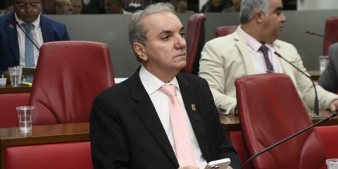 Mikika reconheceu trabalho de Nabor