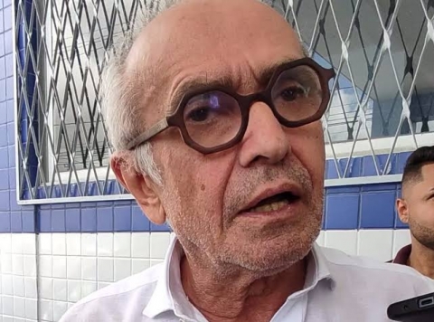 C�cero nega rela��o com fac��es criminosas