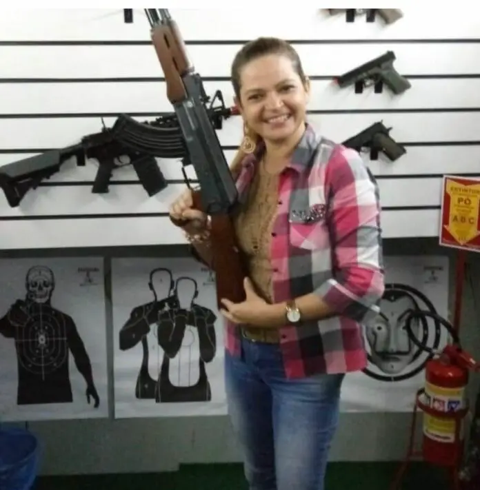 Cl�udia diz que local tem prote��o da Okaida