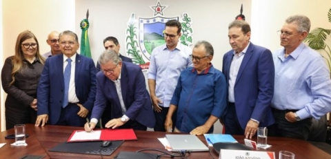 Adriano e Murilo agradeceram a iniciativa do governo