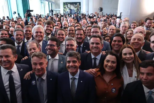 Uni�o Brasil e Progressistas abandonam o barco furado de Lula