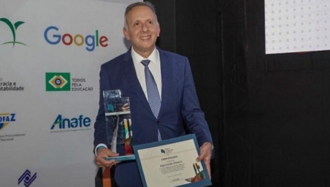 Aguinaldo Ribeiro recebeu premia��o em Bras�lia