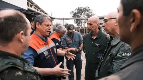 Governador est� tomando medidas en�rgicas contras as queimadas