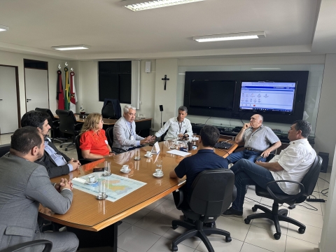 Conselheiro Nominando Diniz comandou reuni�o