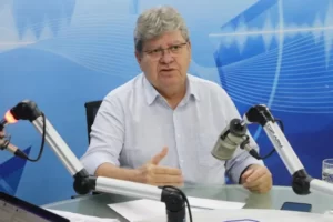 Governador Jo�o Azevedo anunciou pagamento