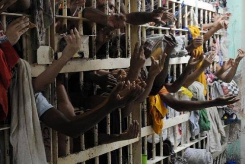 Premia��o para quem delinquiu: No Piau�, governo do PT cria cotas para ex-presidi�rios