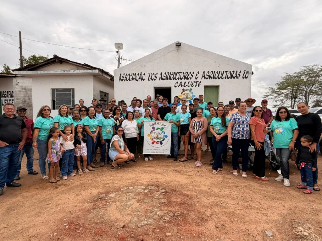 A��o de Murilo Galdino garante entrega de implementos agr�colas em Boa Vista