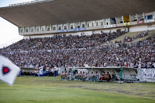 Com futebol medocre, Botafogo perde dentro de casa a disputa do ttulo paraibano