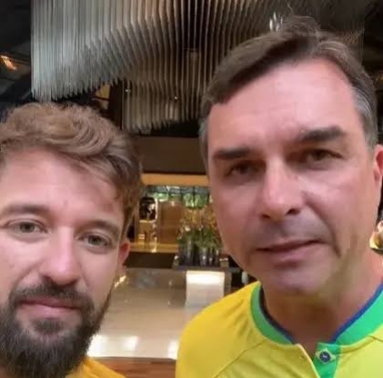 F�bio Lopes recebe apoio de Fl�vio Bolsonaro na disputa por vaga na ALPB