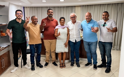Em Capim, C�cero participa de Festa e se compromete em recuperar malha vi�ria