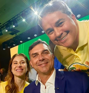 Efraim Filho participa da Conven��o que homologou nome de Fl�vio Bolsonaro para presidente