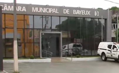 Pol�cia Civil faz buscas na casa e no gabinete de vereadora de Bayeux; desvios milion�rios investigados